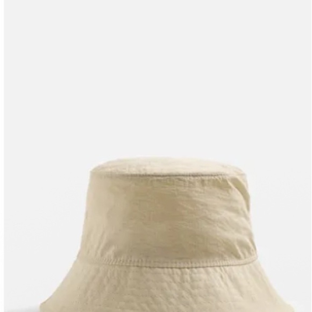 Zara Light Tan Bucket Hat